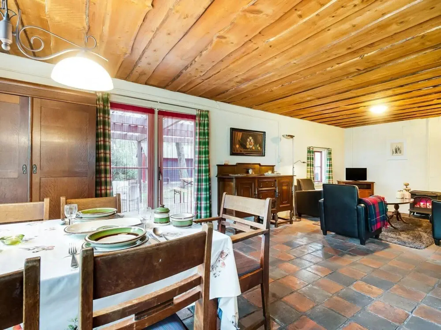 Lovely Holiday Home in Rheezerveen, in the Woods of Estate