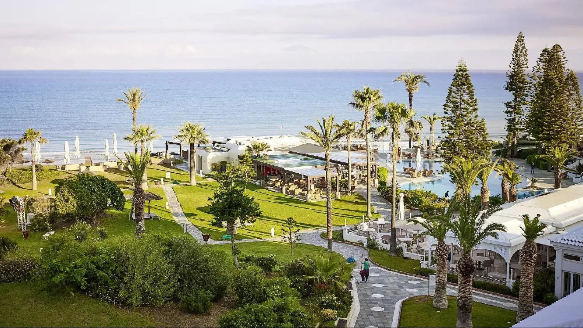 Robinson Kyllini Beach