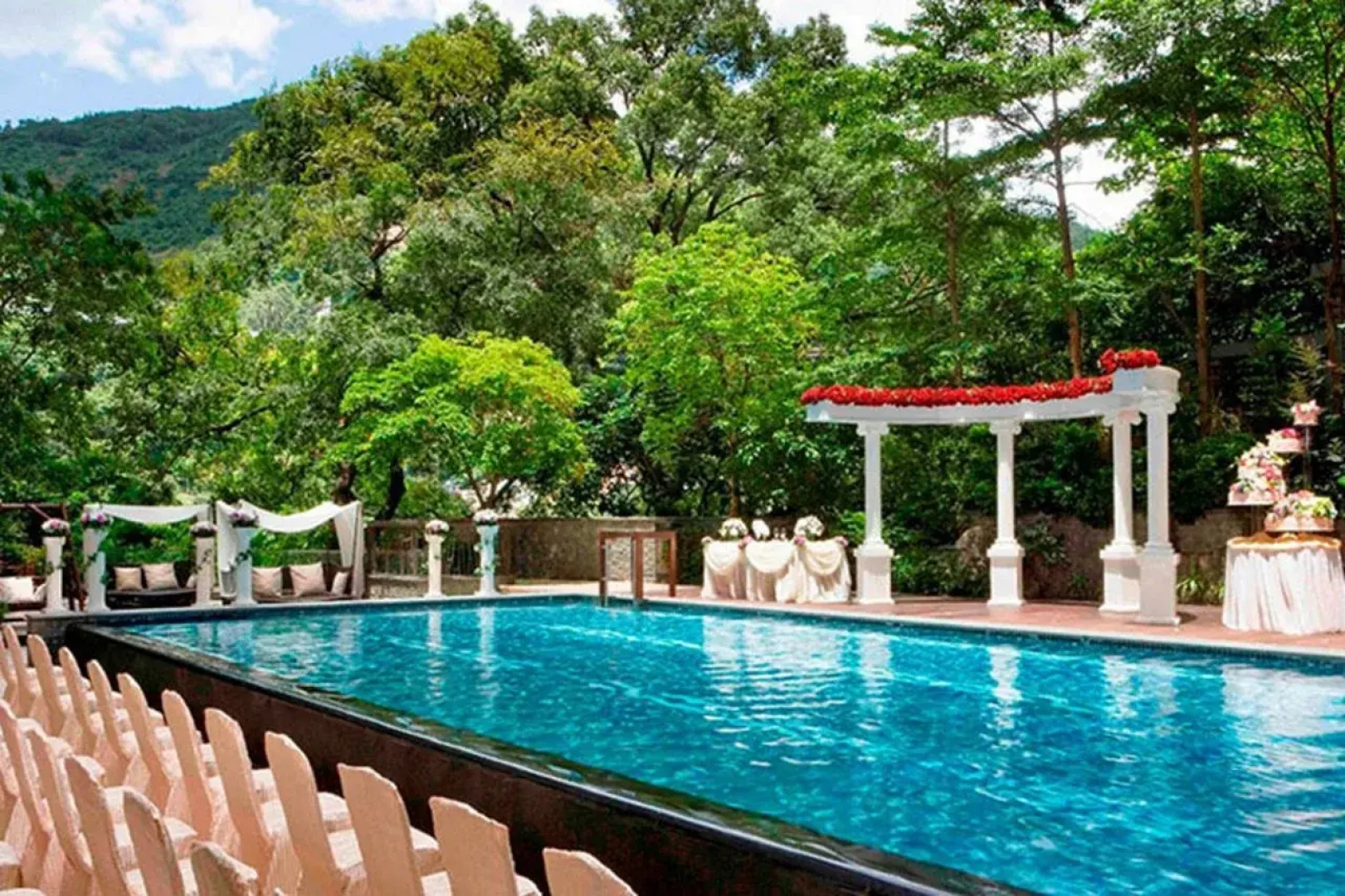 Royal View Hotel
