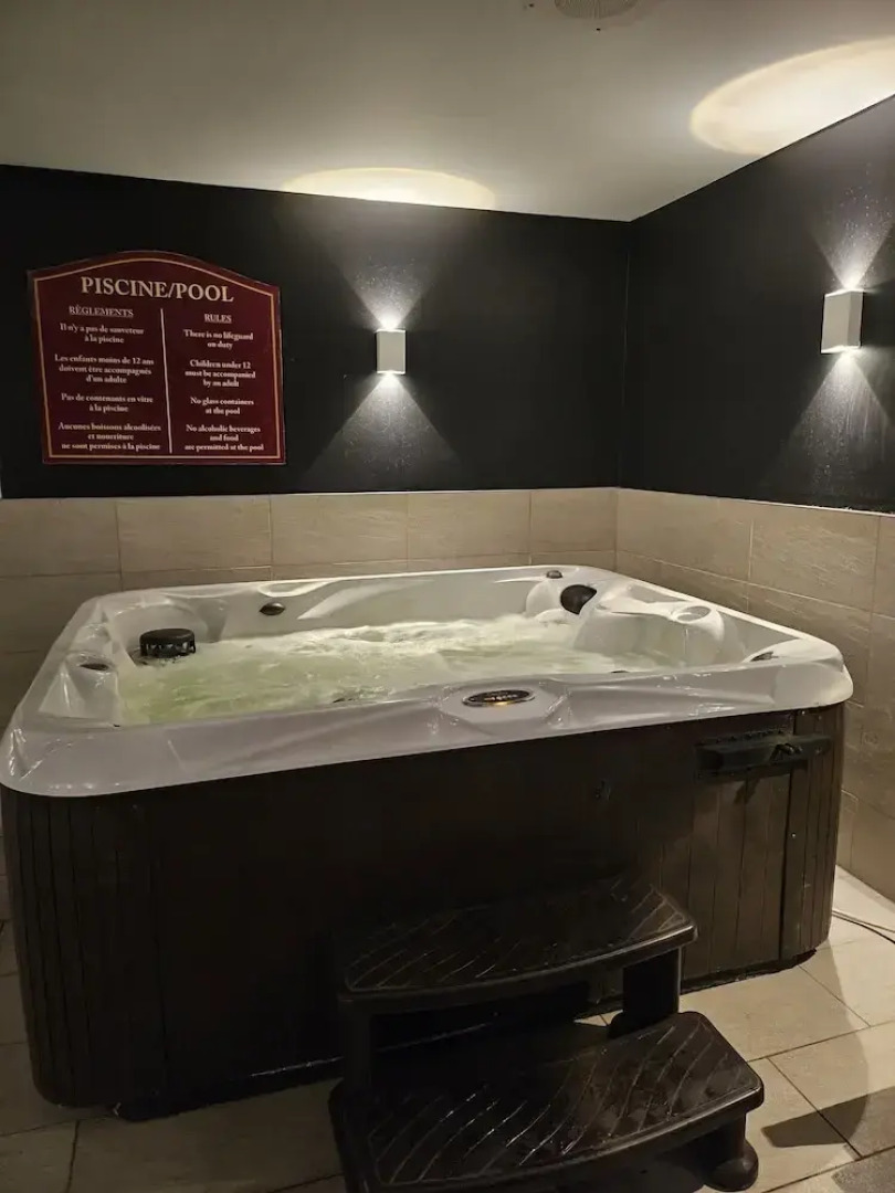 Quality Inn & Suites Le Versailles