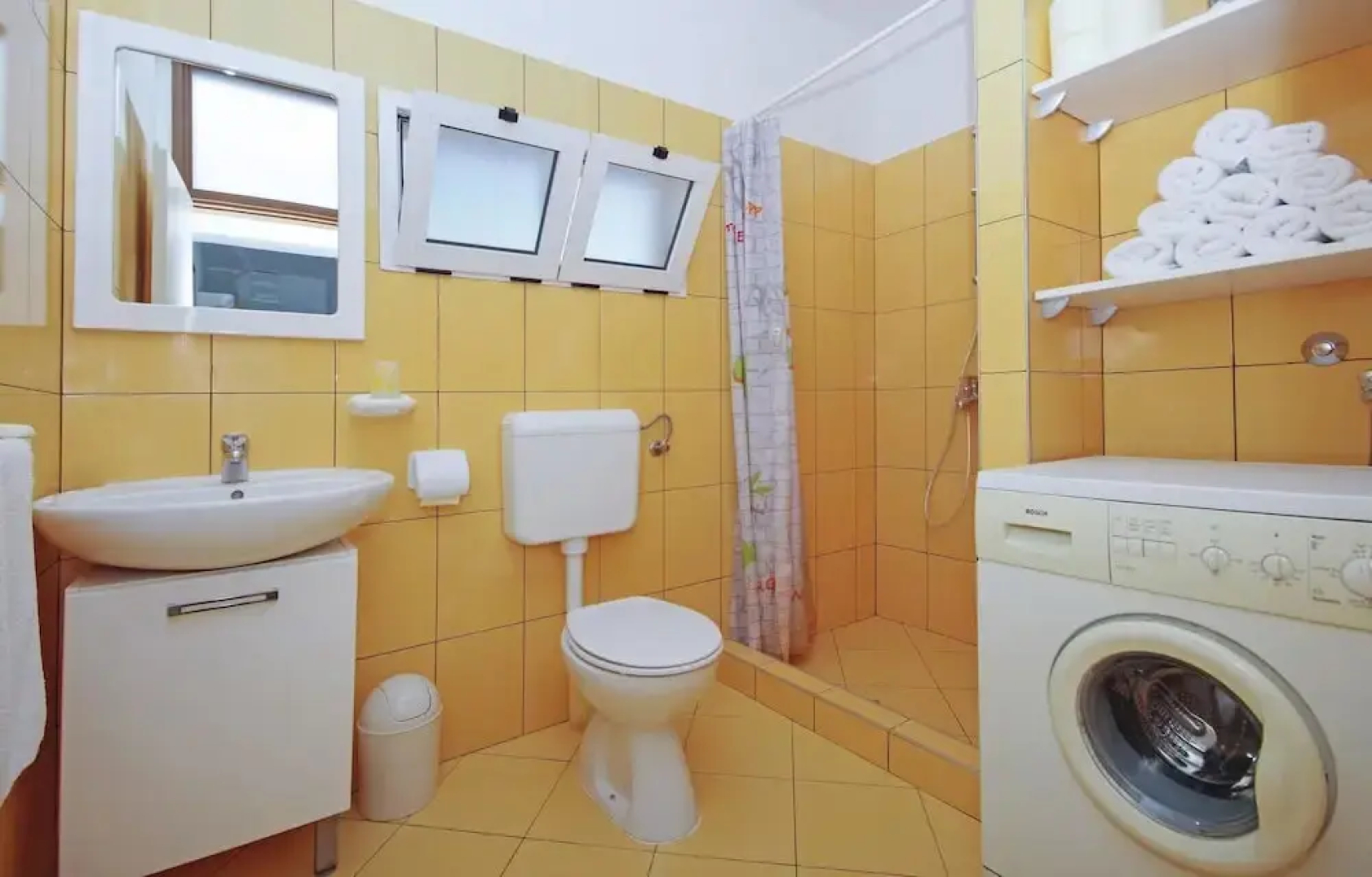 Amazing Home in Sucuraj With 3 Bedrooms and Wifi