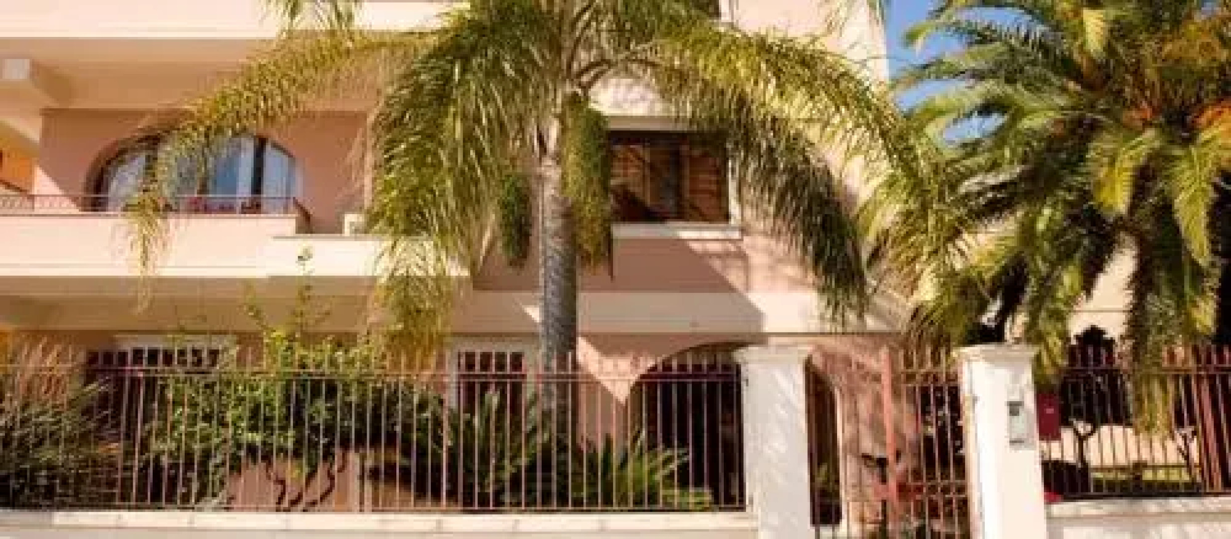 Sicily In Residence Sea Garden