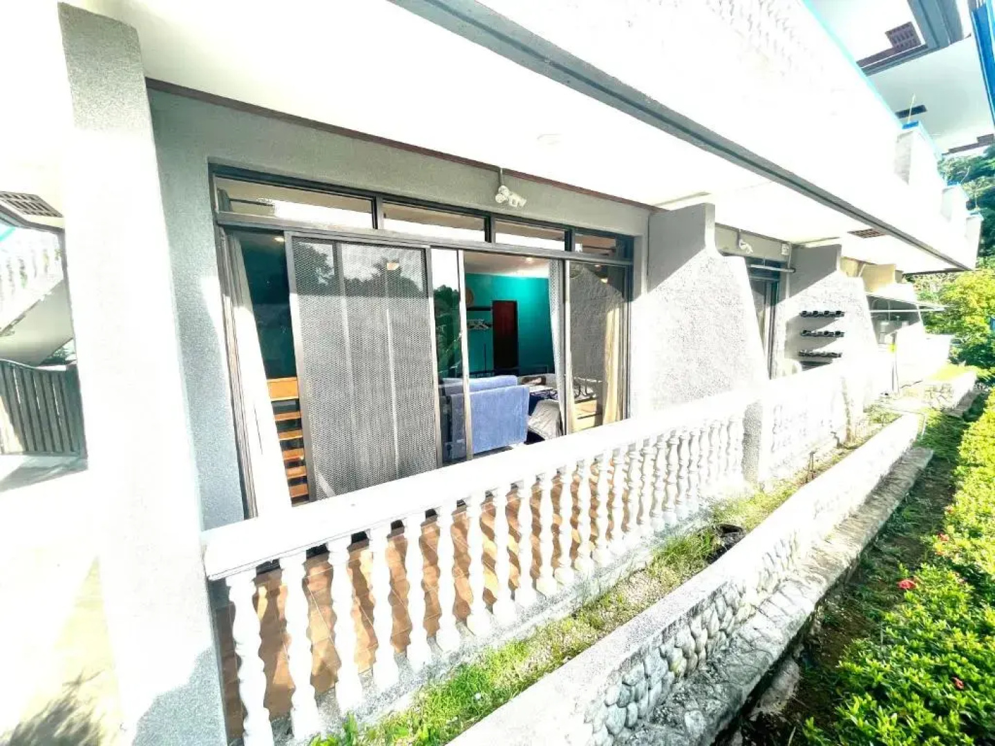 Ngermid Oasis - Spacious 1BD Unit w/ Scenic Views & Desirable Amenities
