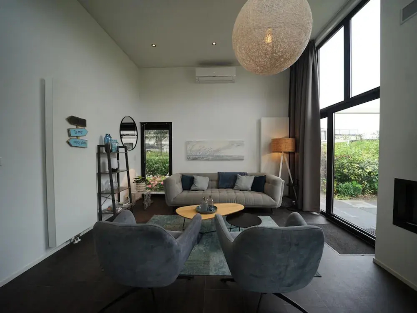 Villa With Roof Terrace Near Veluwemeer