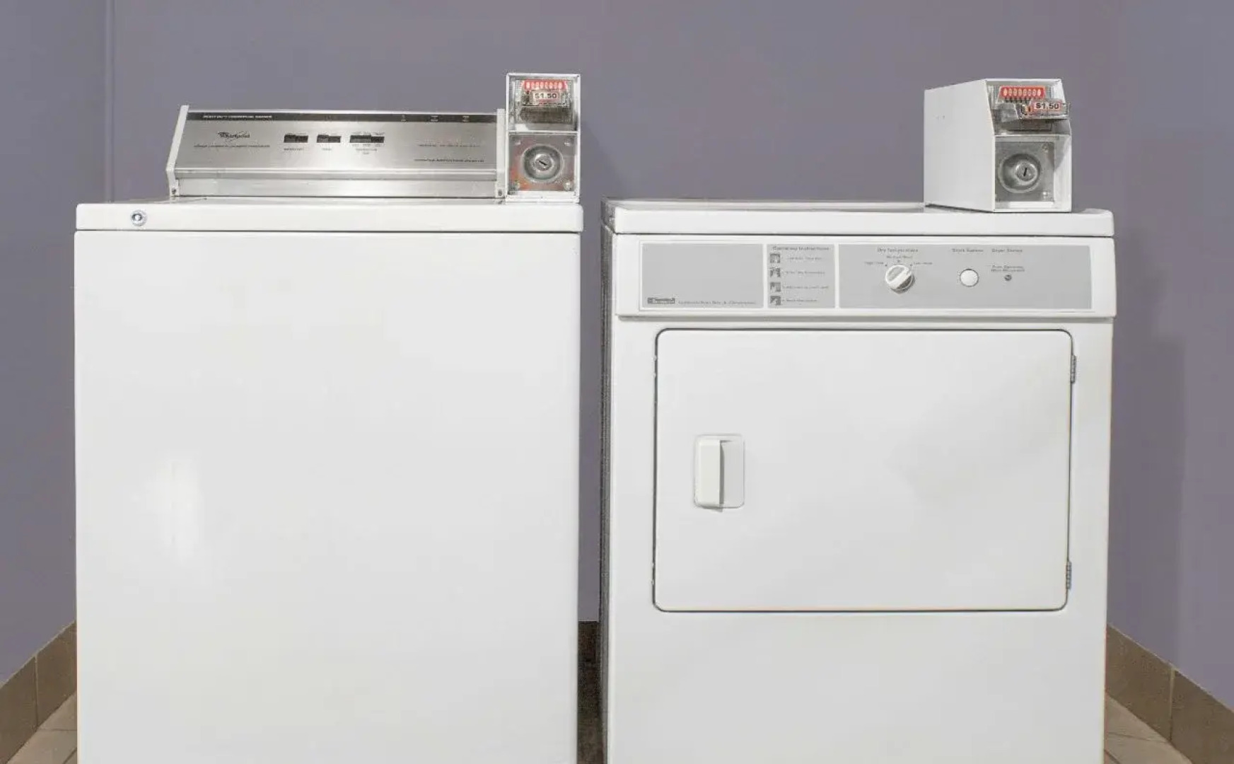 Alice-Days Inn  Golfing Area