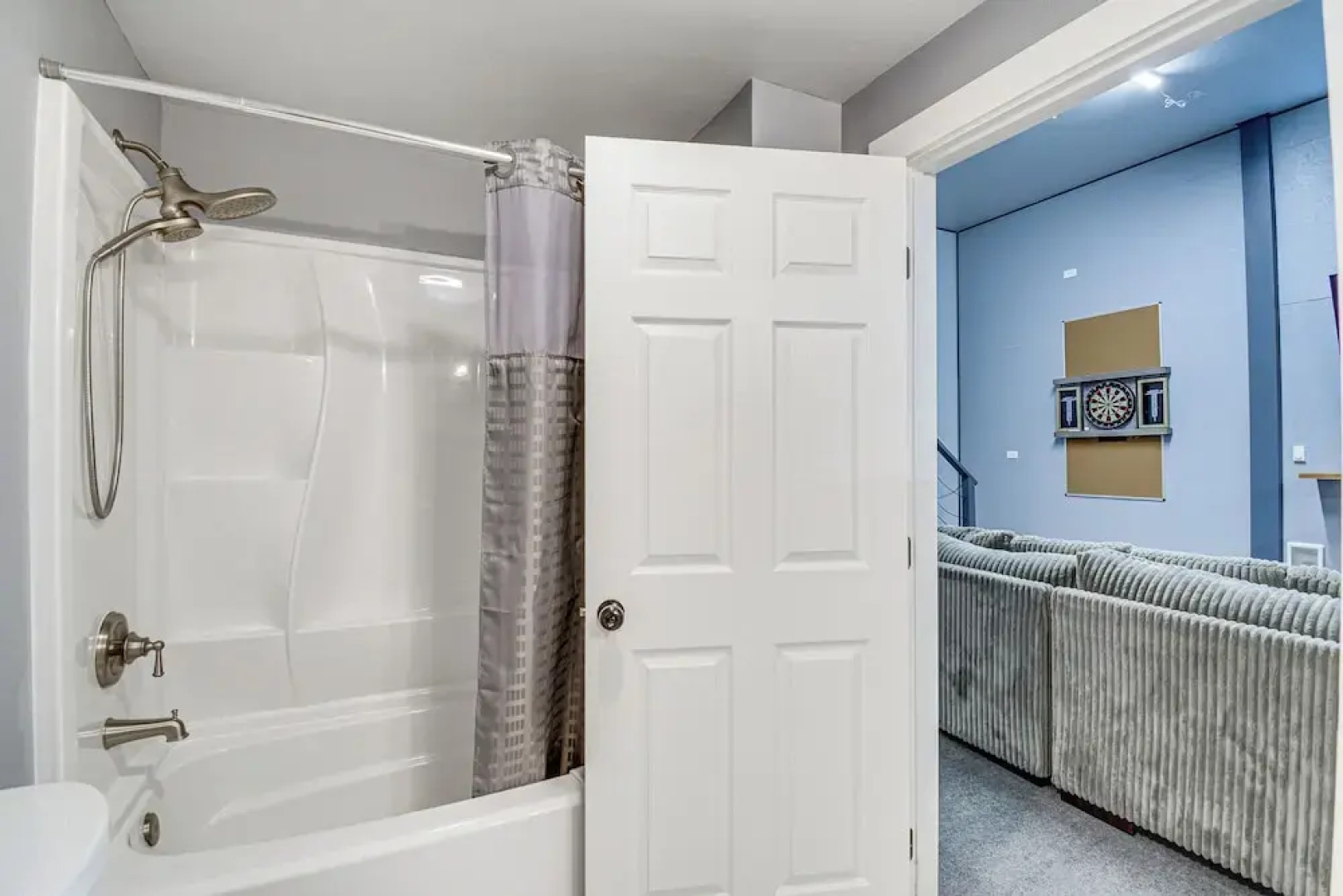 Westport Home w/ Hot Tub: 2 Blocks to Beach!