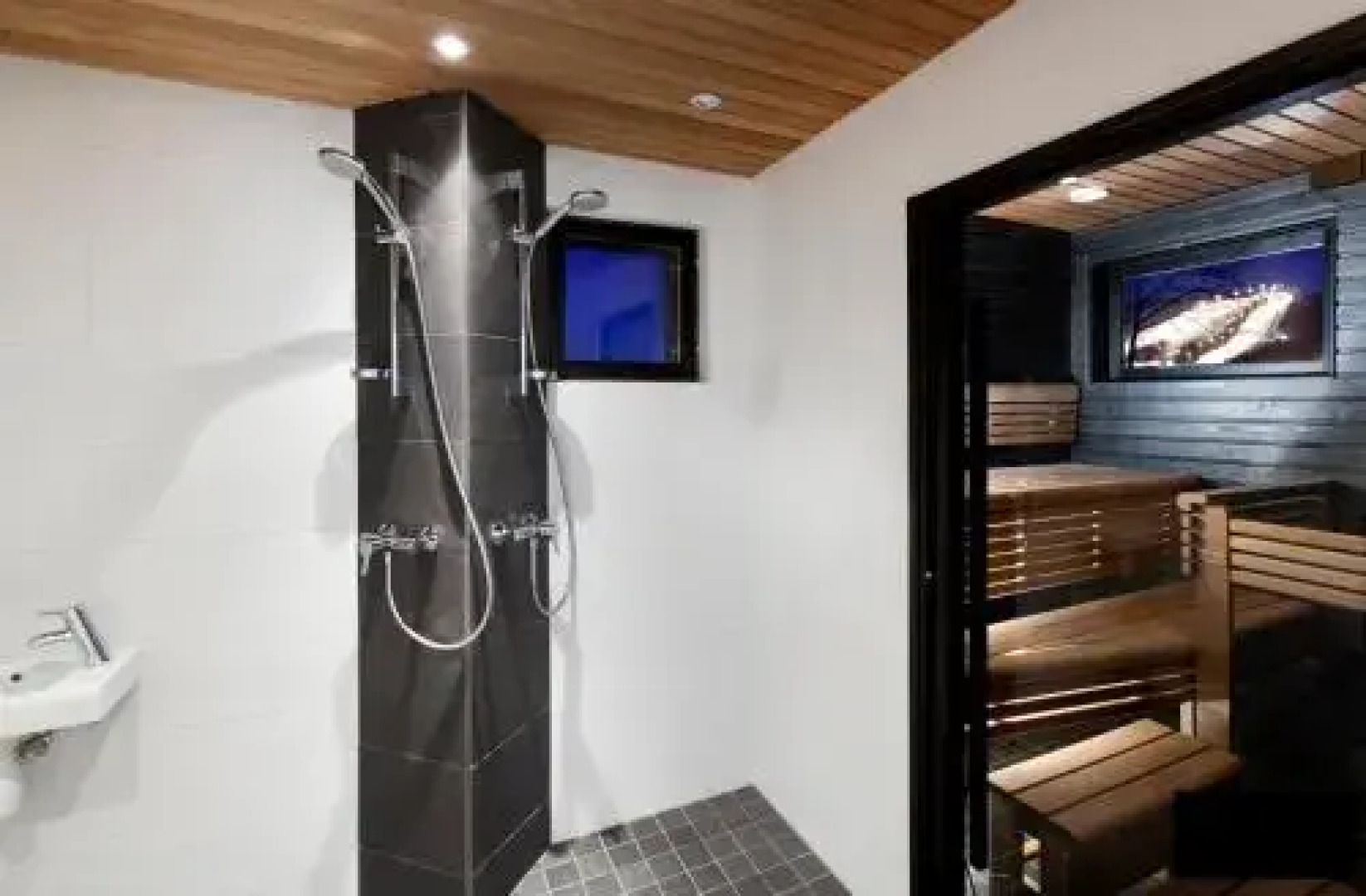 Helmikkäpolku Cottage