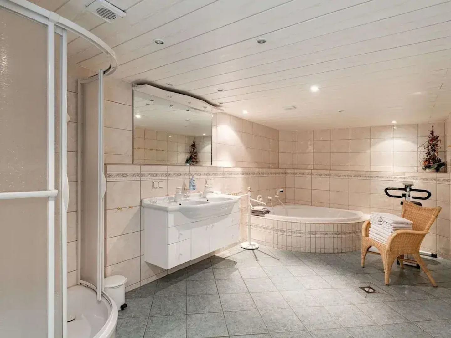 Panoramic Retreat in Thuringia