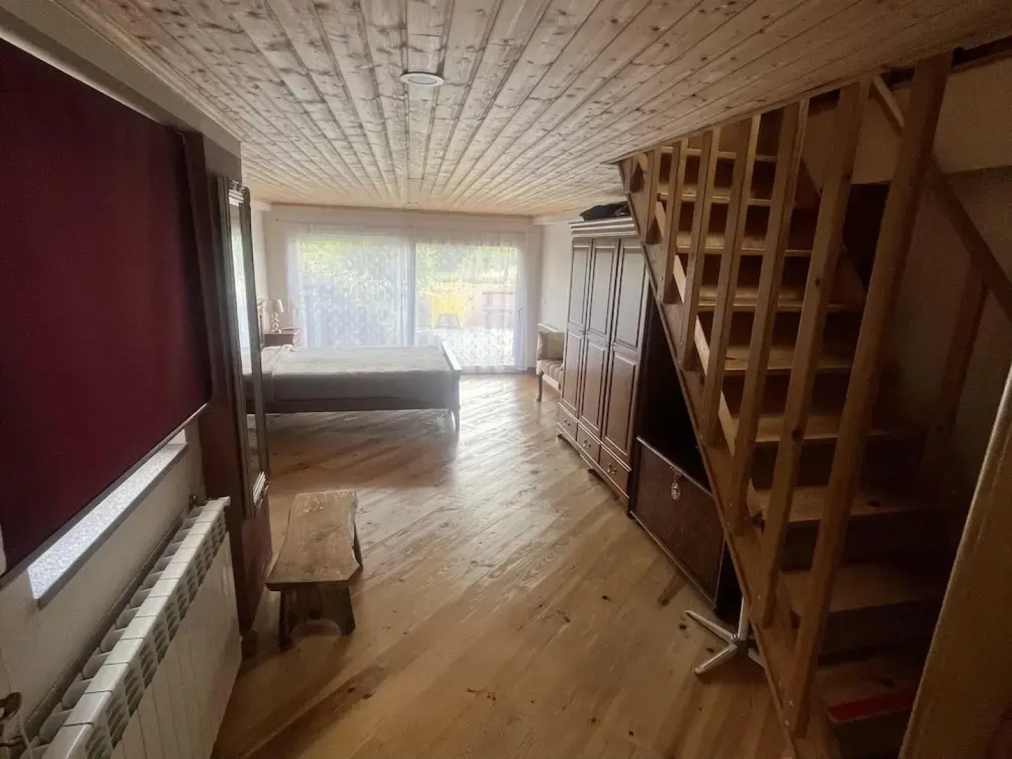 1 bed - Sleeps 4 - Pets - Balcony - Mtn View