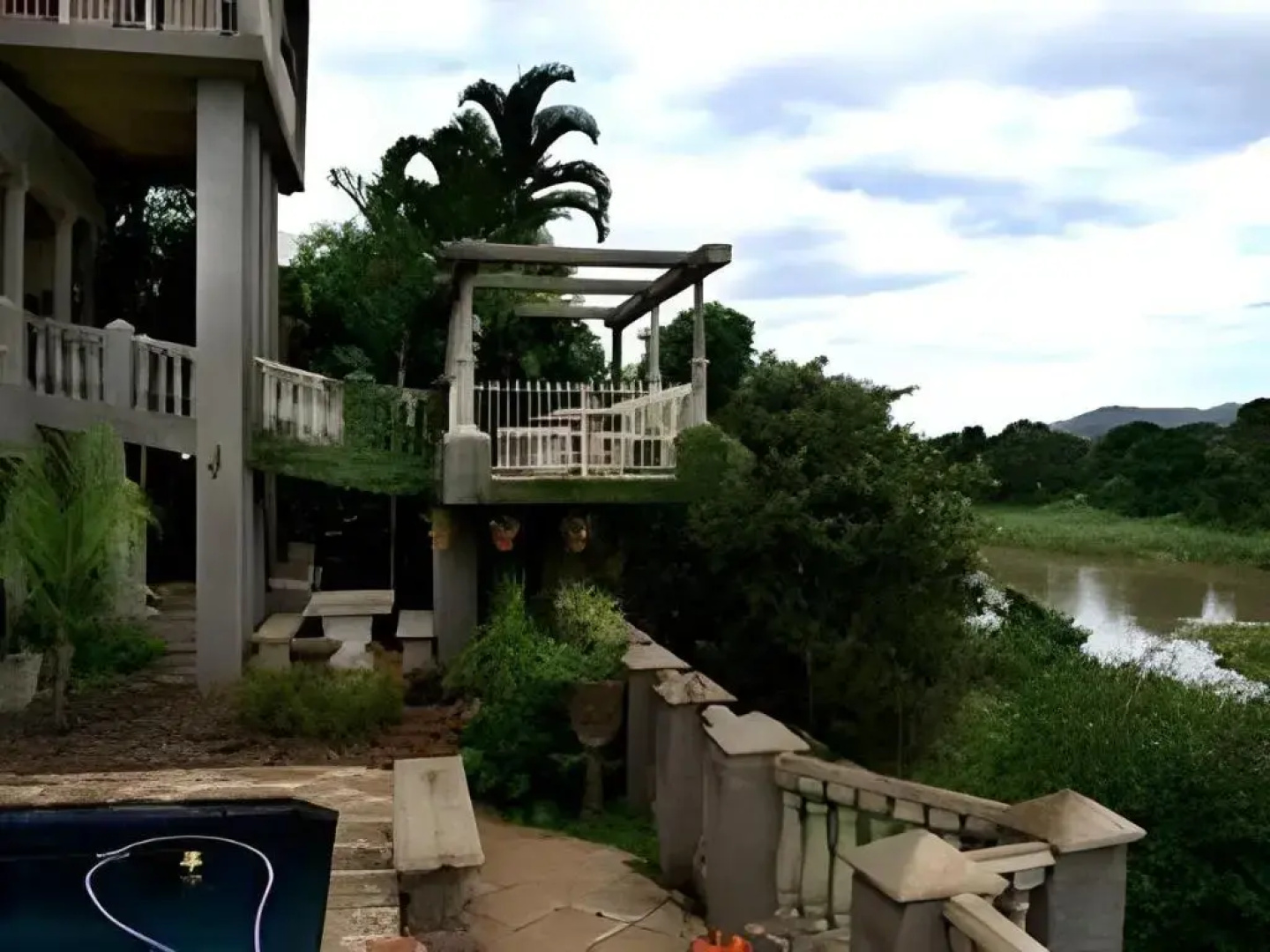 Belvedere-on-River