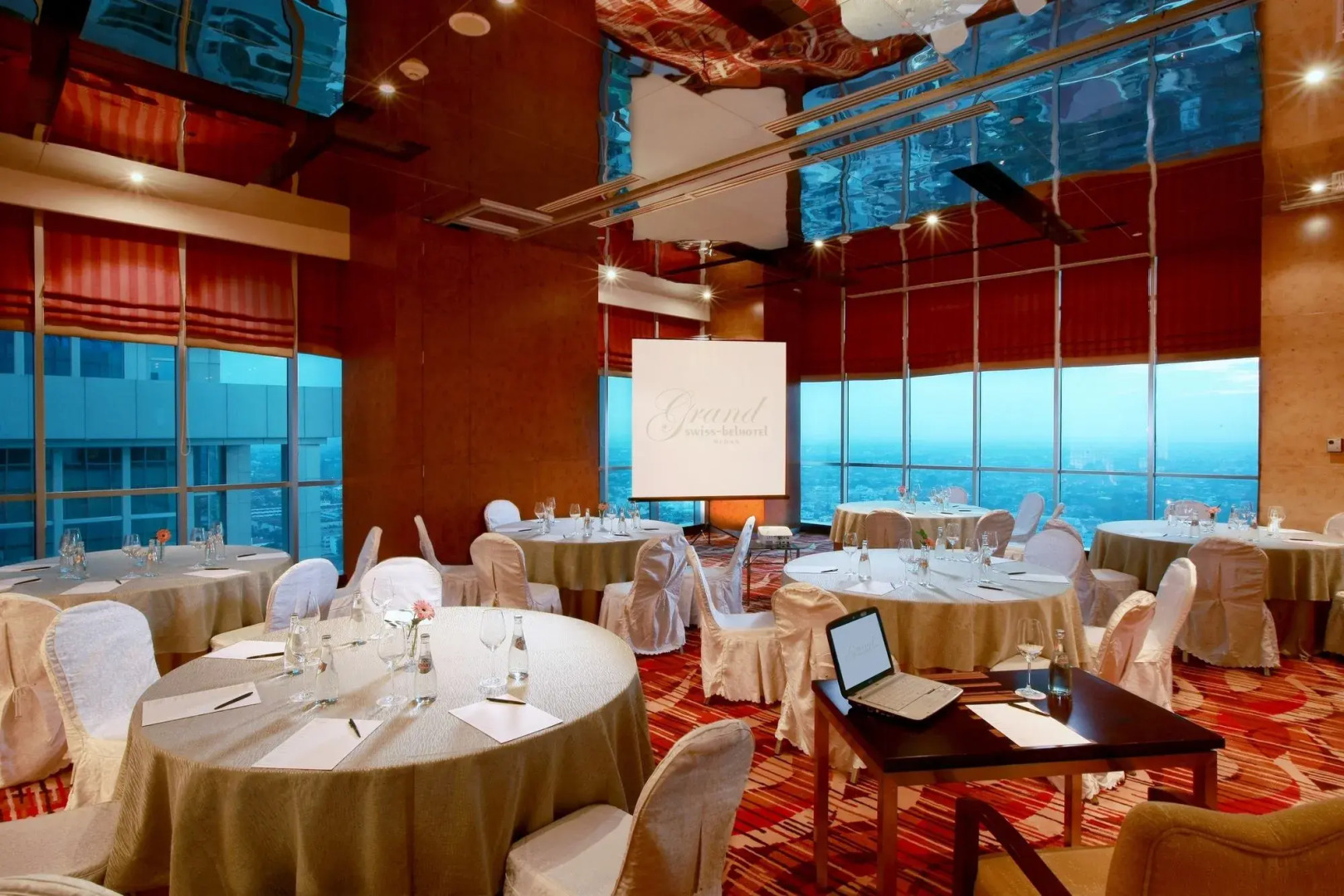 Cambridge Hotel Medan