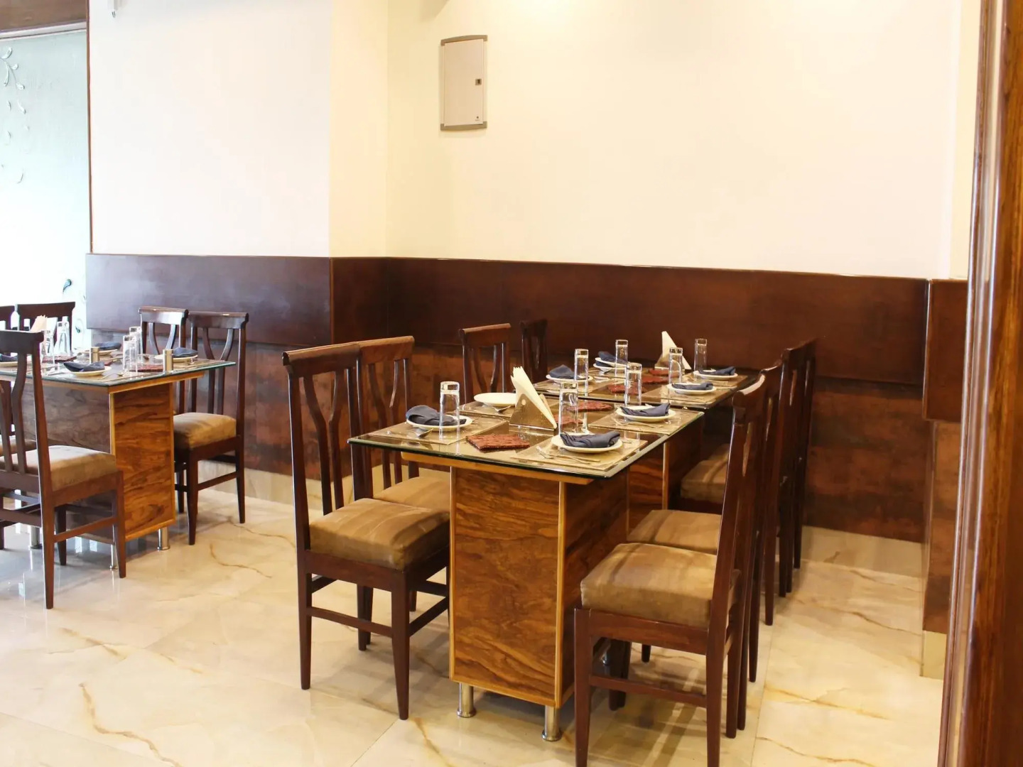 OYO Premium Karnal Club