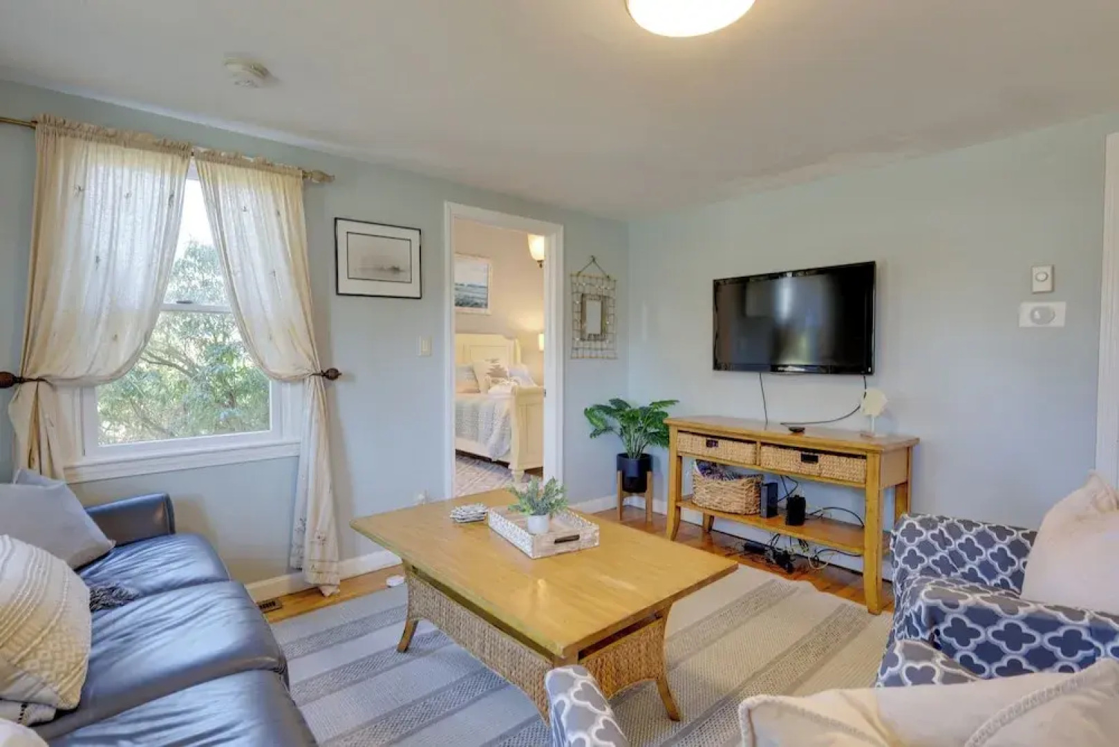 Swan River Views, BBQ Ready: West Dennis Home