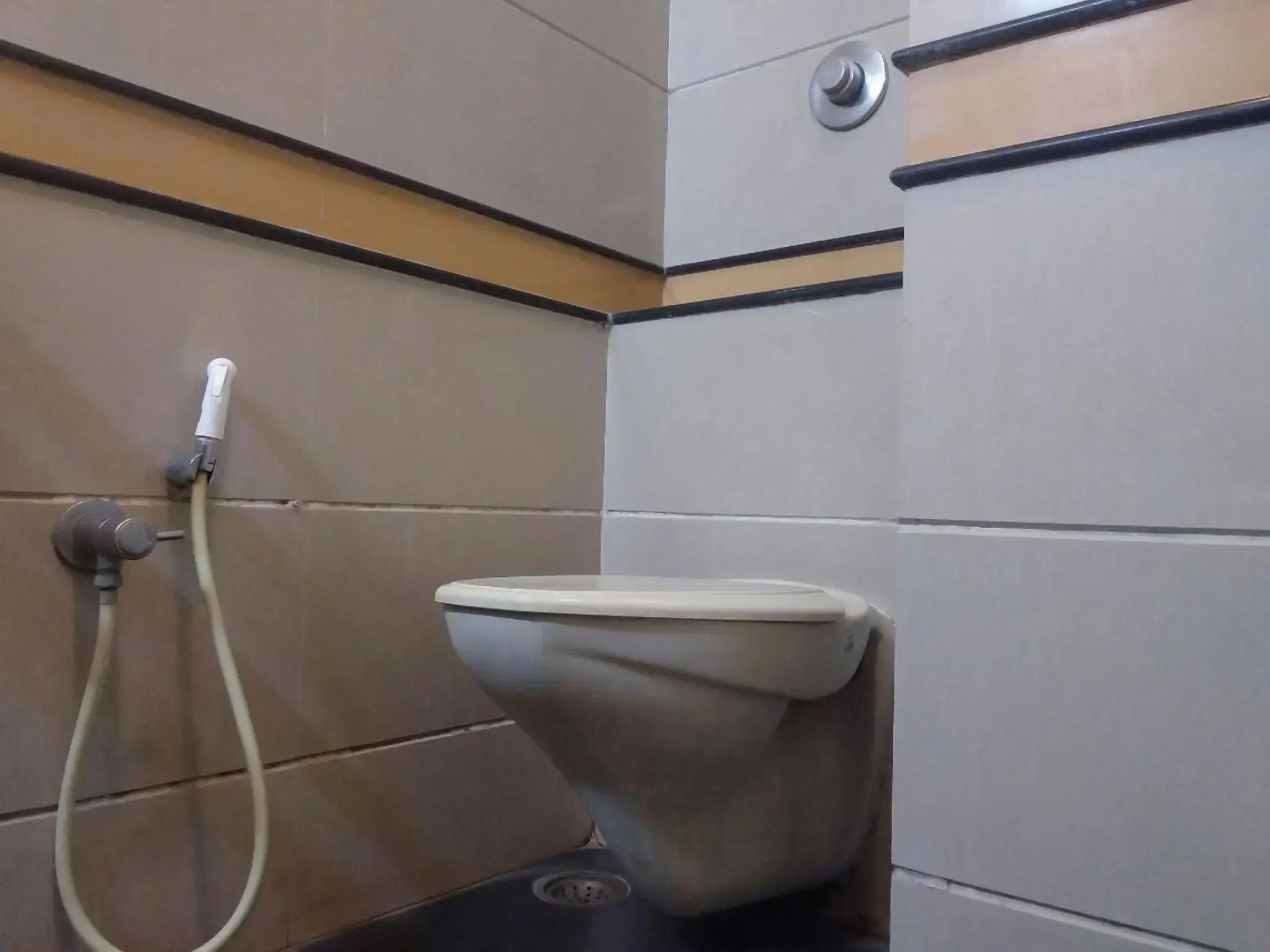 Capital O 333 Hotel Crystal Homes