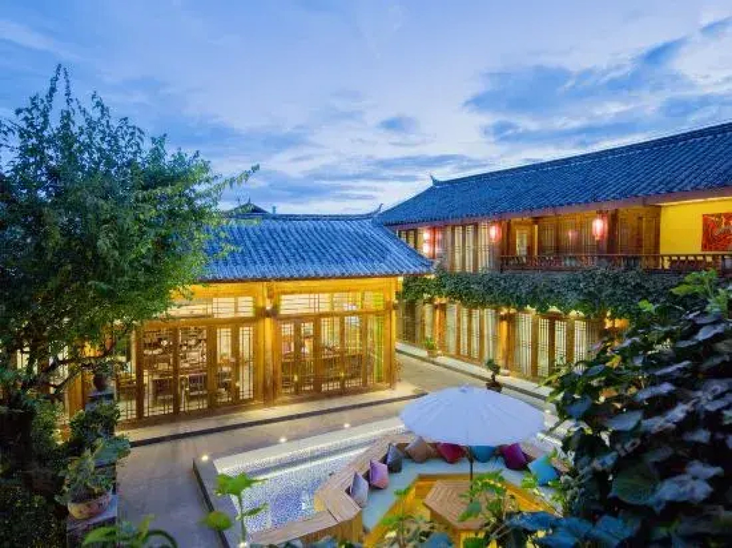 Lijiang Yi Lan Water Atrium Boutique Inn