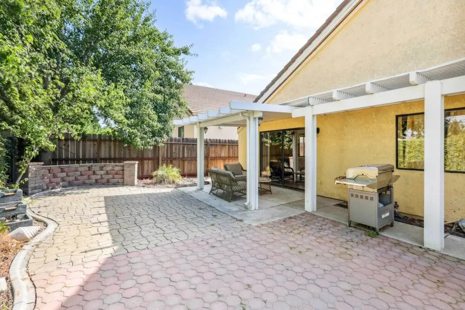 Charming Elk Grove Home - 15 Mi to Sacramento!