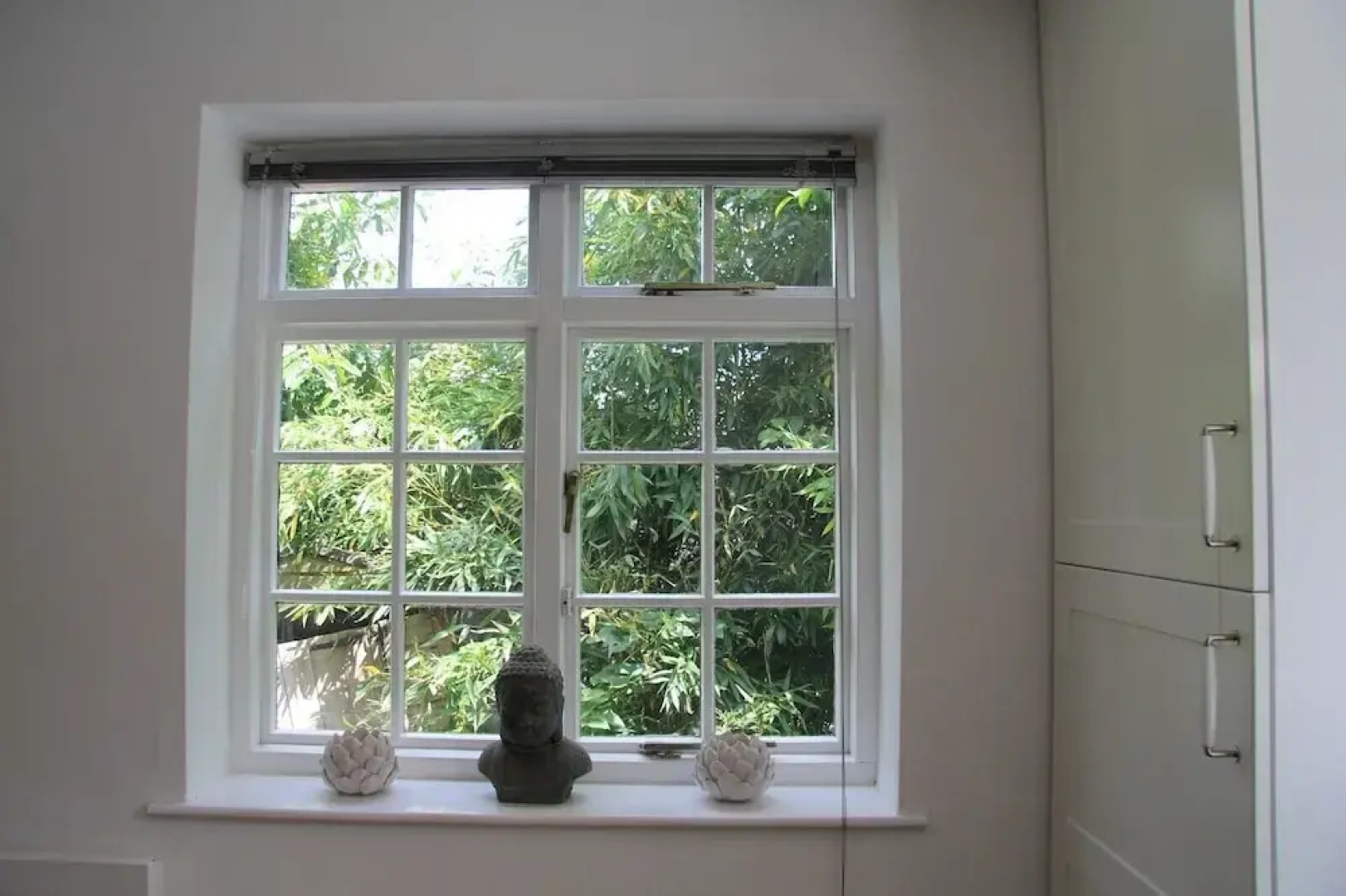 Woodlands Cozy Cottage in Gerrards Cross, Sleeps 2