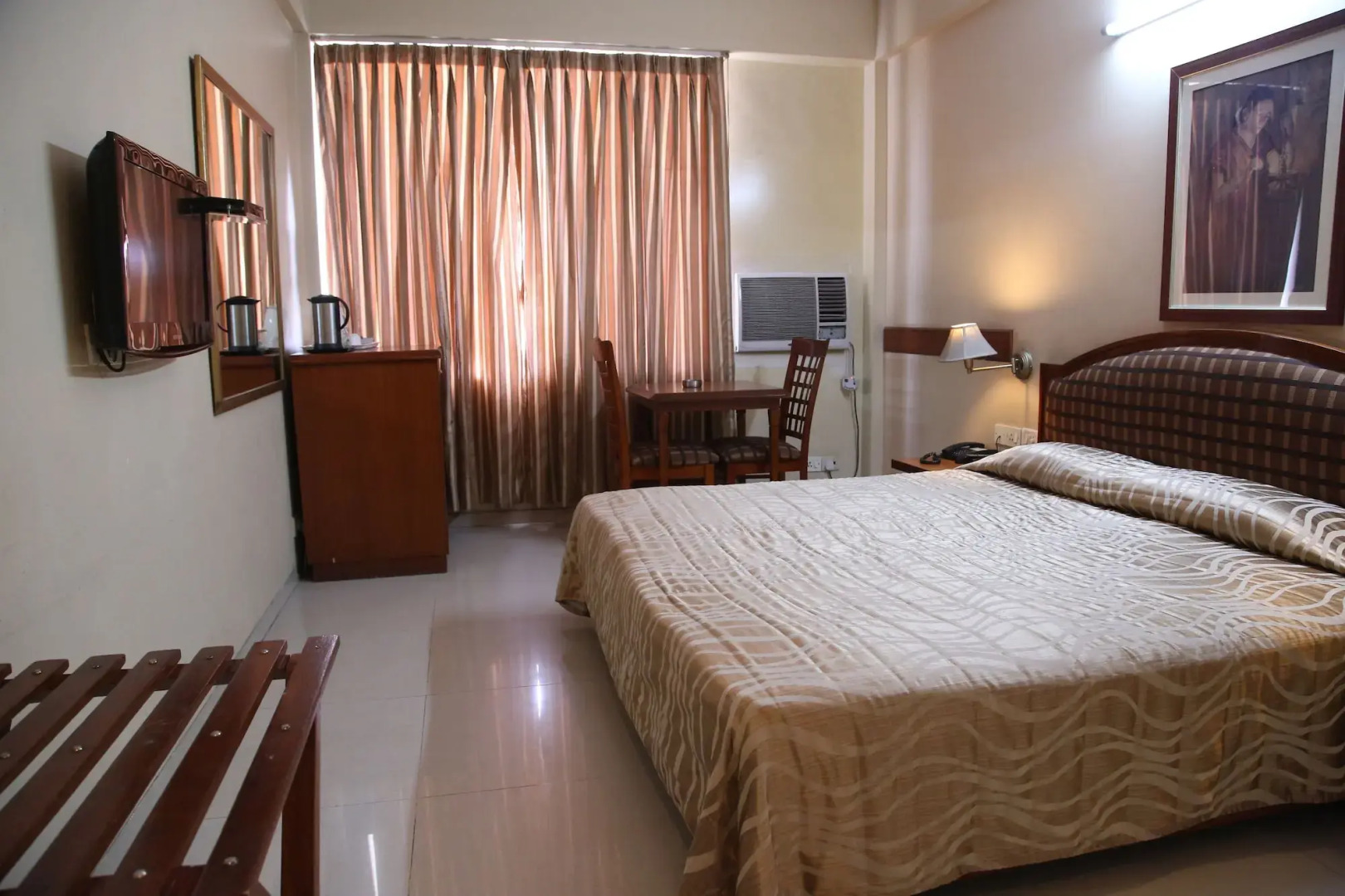 Hotel Tourist Deluxe