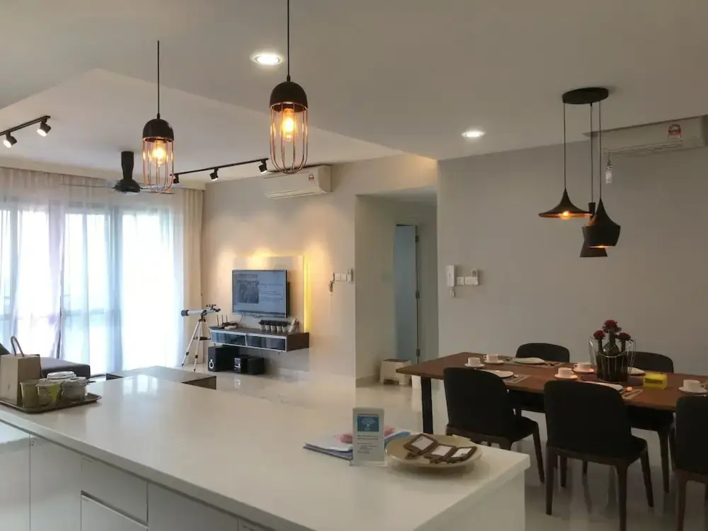 Teega Waterfront - Hello Kitty