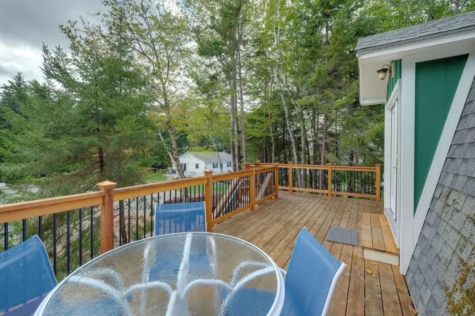 Cozy Apt w/ Deck, ~ 5 Miles to Acadia Nat'l Park!