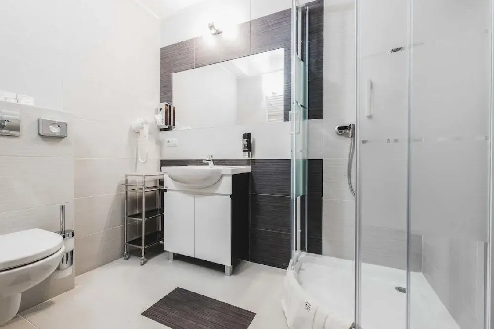 BOUTIQUE HOTEL11 with rooftop SPA