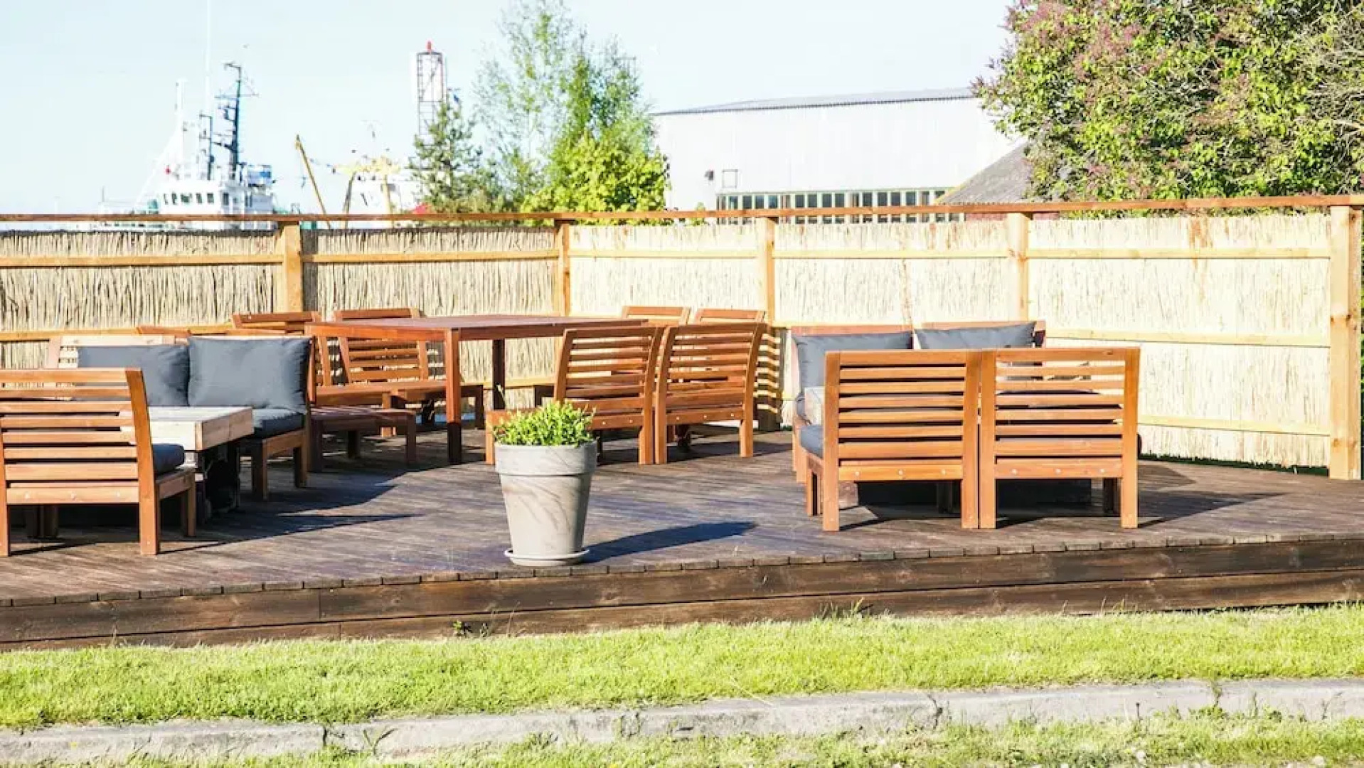 Ungru Guesthouse and Restaurant