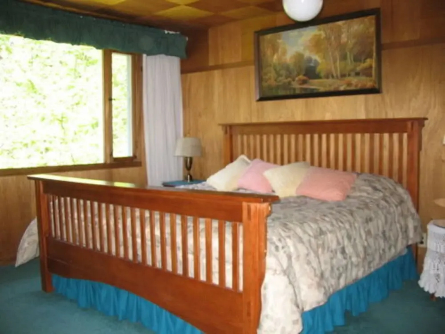 McKenzie River Inn B&B and Cabins