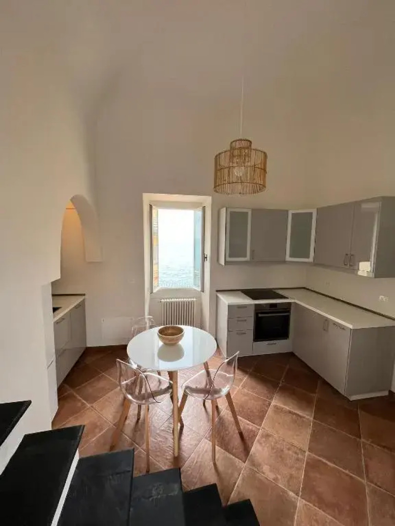 Brand new apartment with seaview & private parking