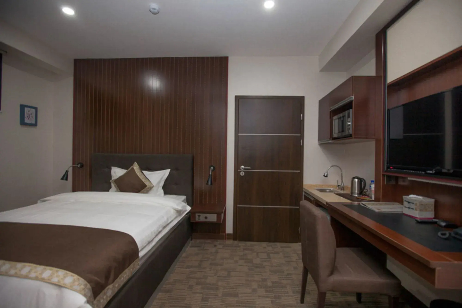 UBINN hotel & gallery