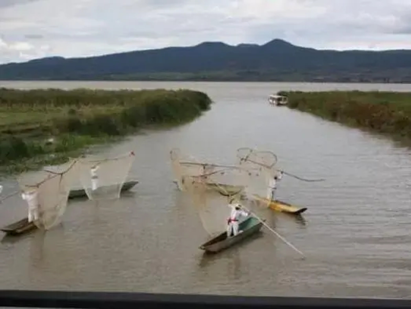 Lago Sol Hotel & Suites