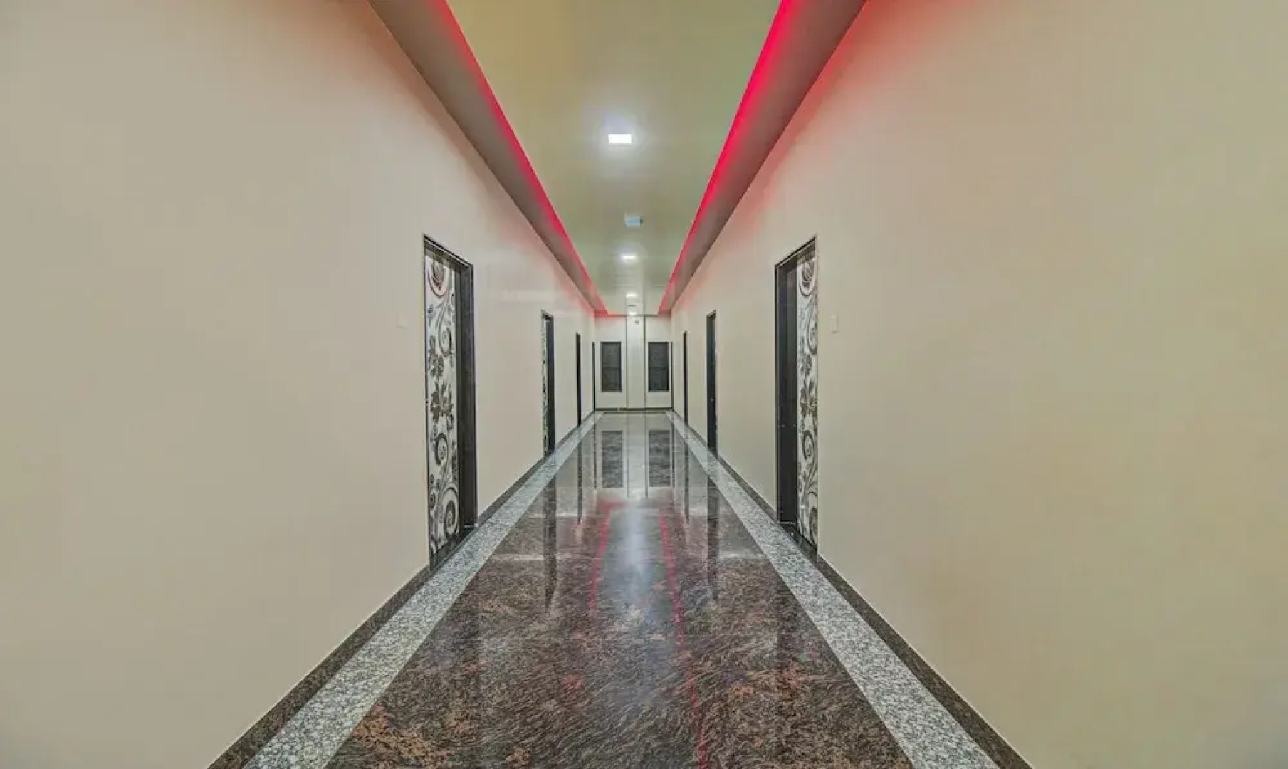 Treebo Royal, Chandrapur