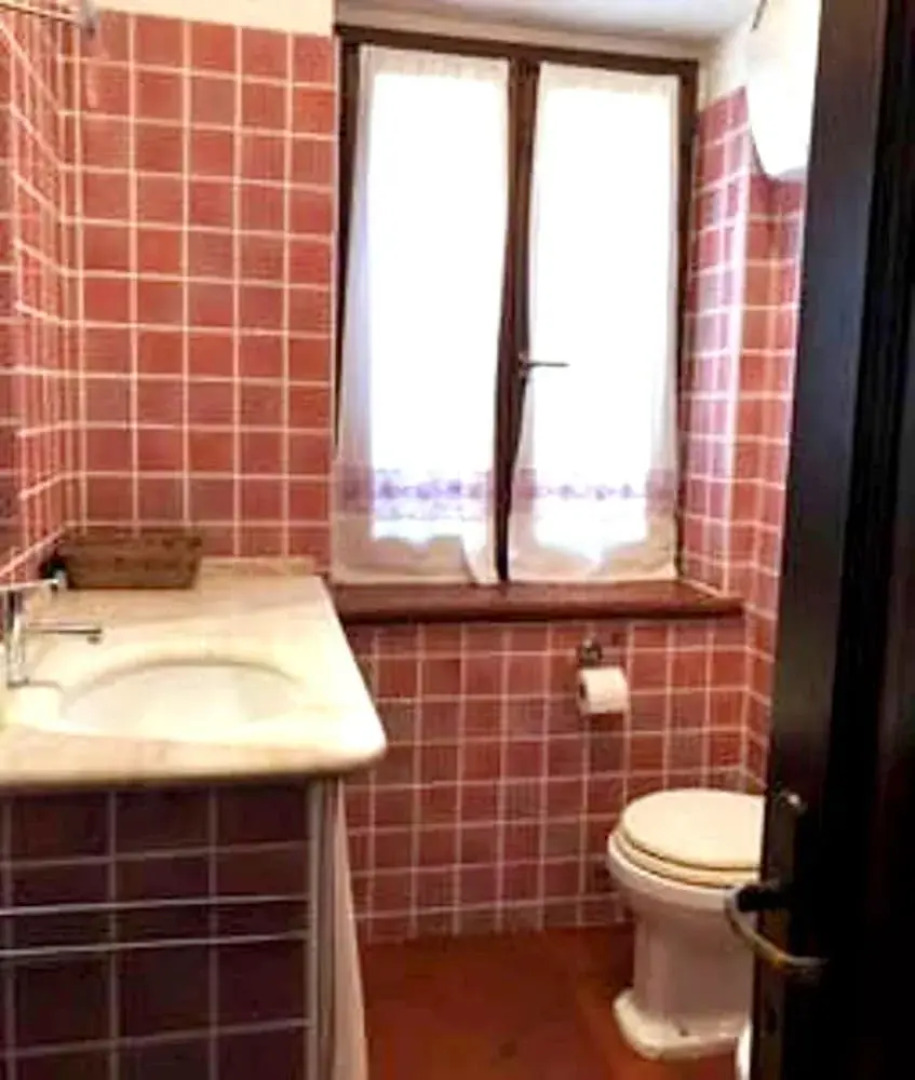 House With 5 Bedrooms in Tancau Sul Mare, With Furnished Balcony