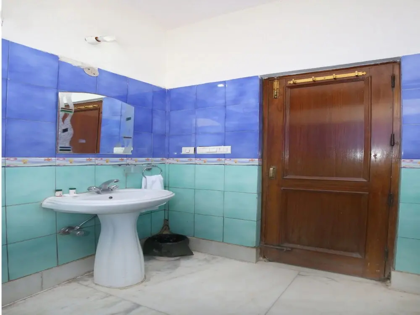 OYO 12307 Home Cozy 2BHK Parwanoo Kasauli