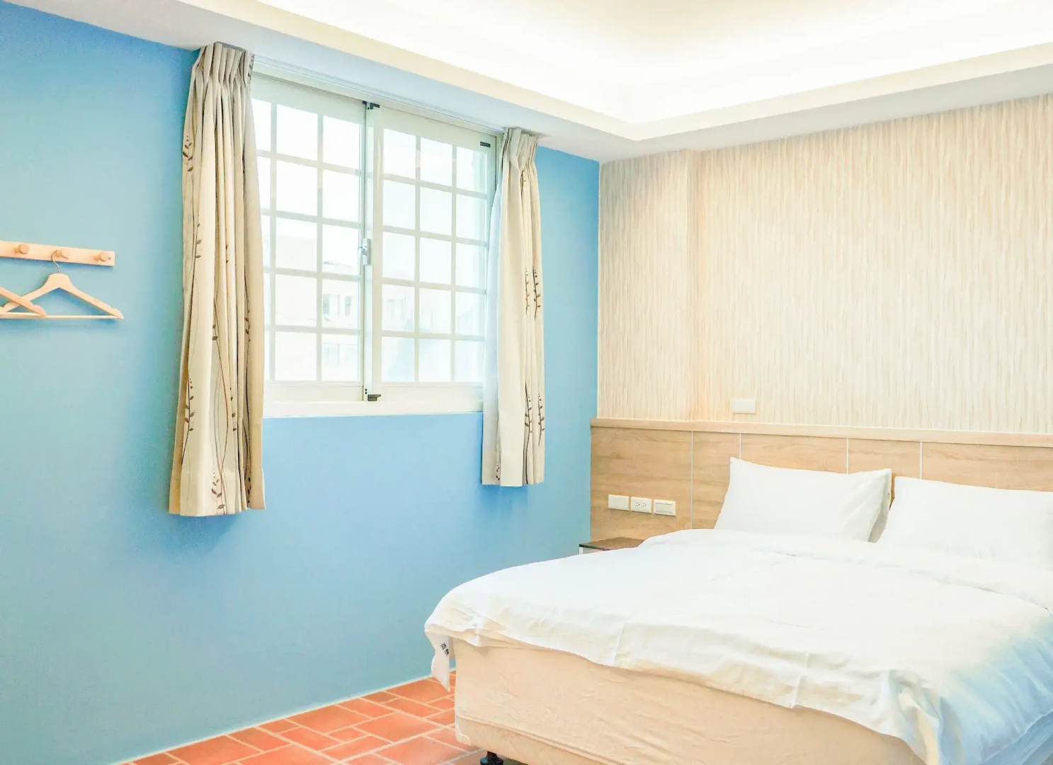TipsyHotel