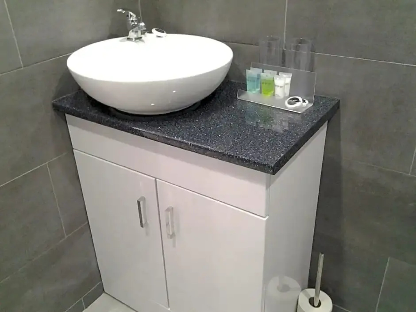 Lady Charlotte Guest rooms triple rooms