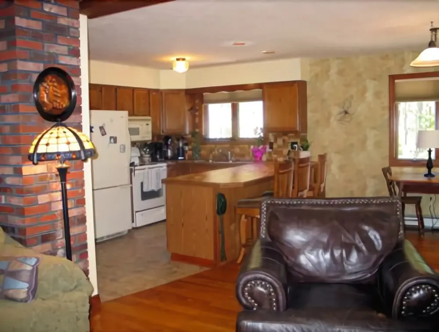 Coves End Surry - Three Bedroom Home with Hot Tub