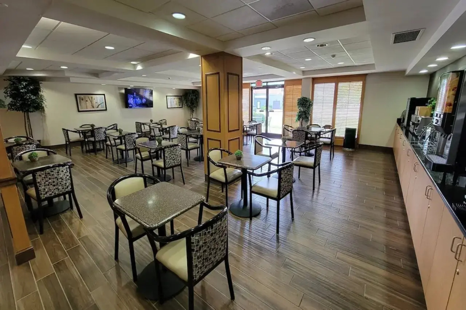 Holiday Inn Express Fayetteville – Fort Bragg by IHG