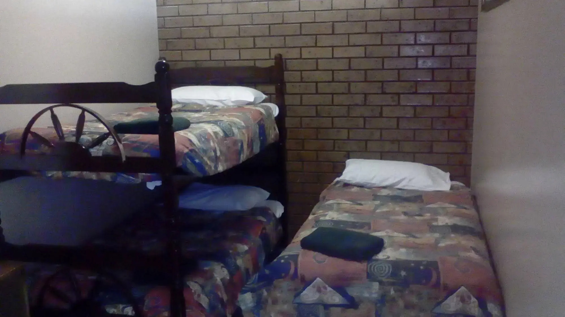 Cardigan Lodge Motel