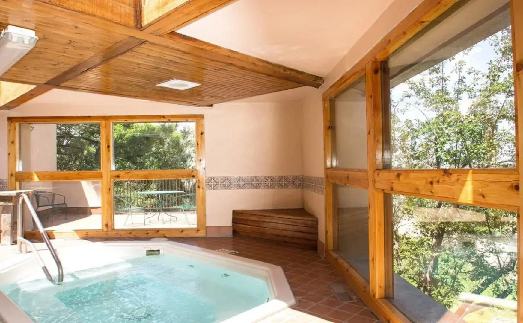 Sagebrush Inn & Suites