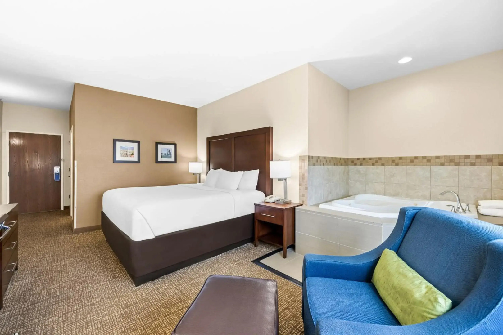Comfort Inn & Suites Pueblo