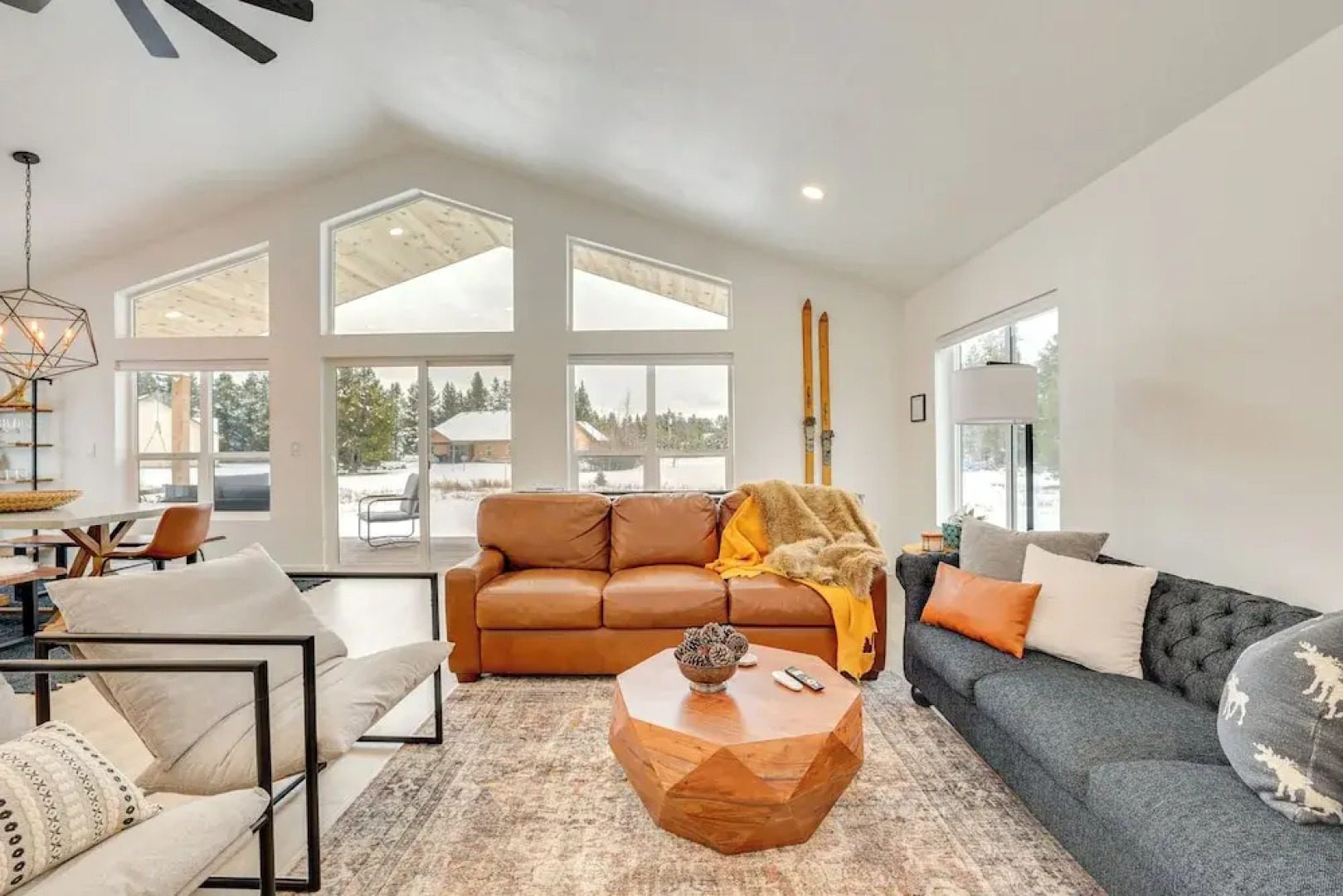 Family-friendly Donnelly Home w/ Private Hot Tub!