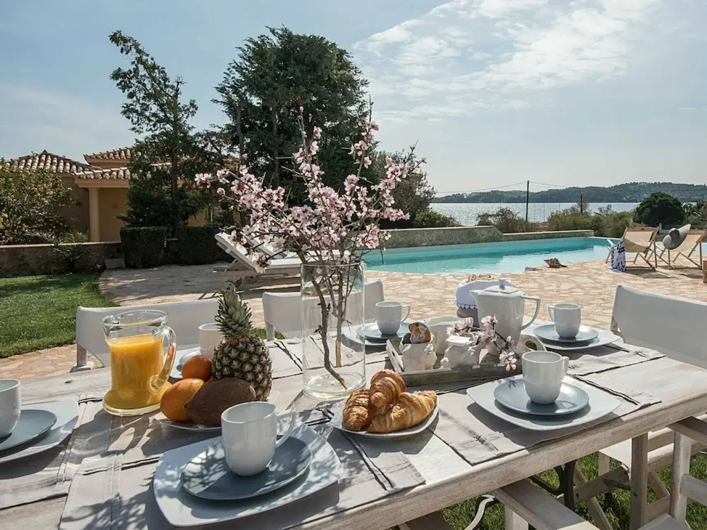 Luxurious Villa in Peloponnese With Pool