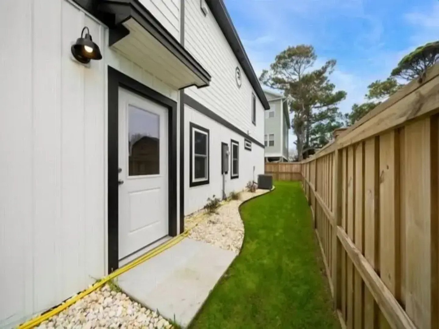 Red Snapper - Amazing New Home Just Two Blocks From The Beach 3 Bedroom Home by Redawning