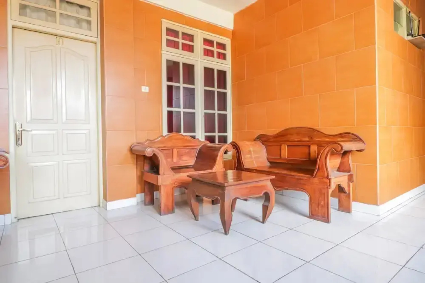 RedDoorz @ Teuku Umar