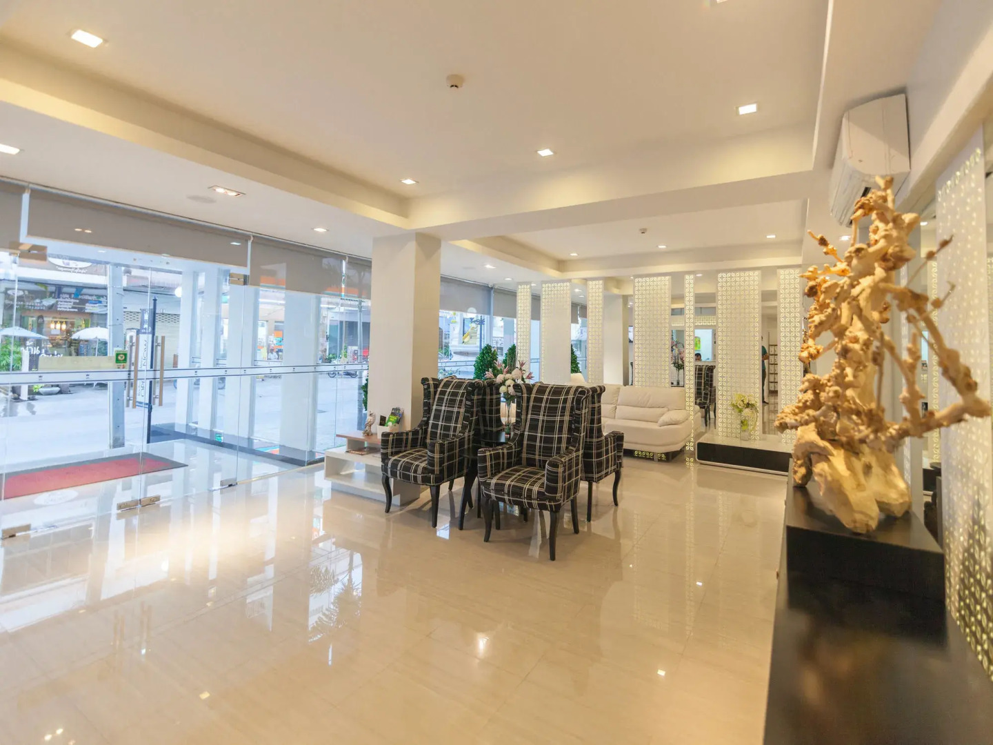 Racha Residence Sri Racha