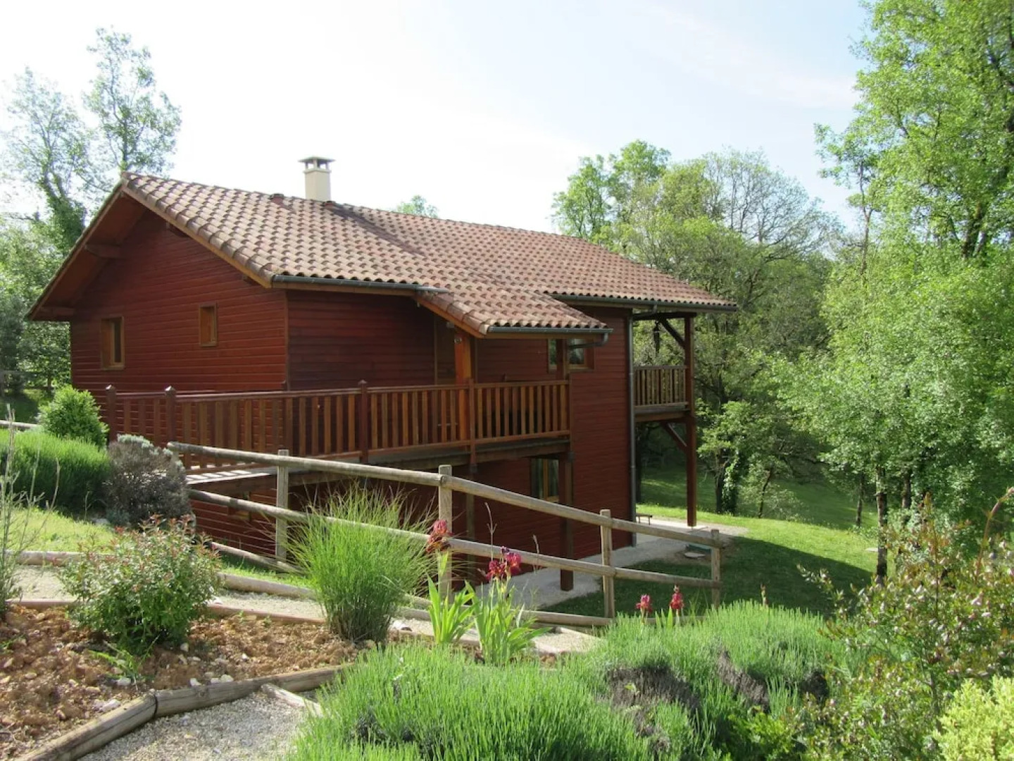 Secluded holiday home with dishwasher, close to Sarlat