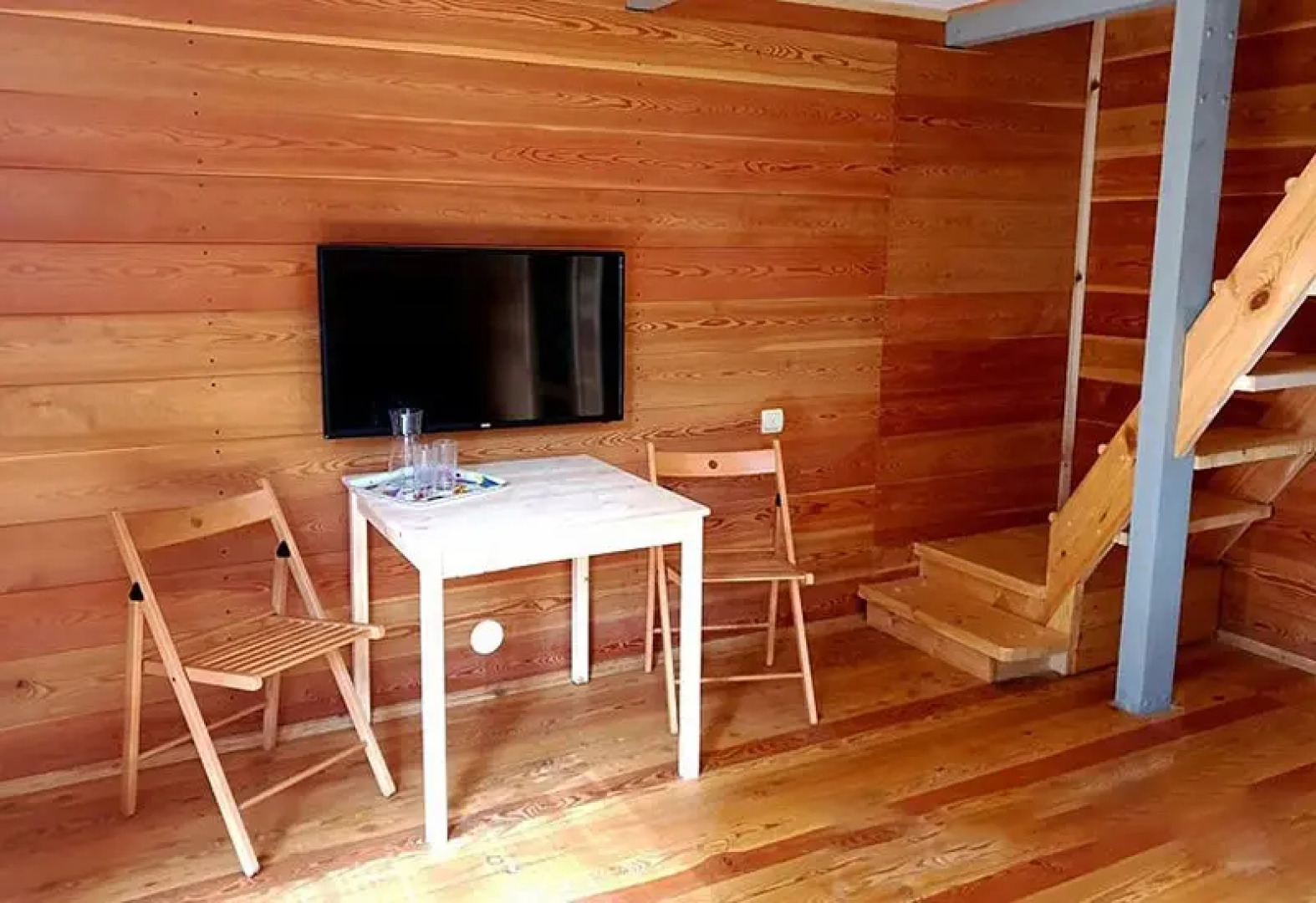 HAPPY LAND (Лдзаа)