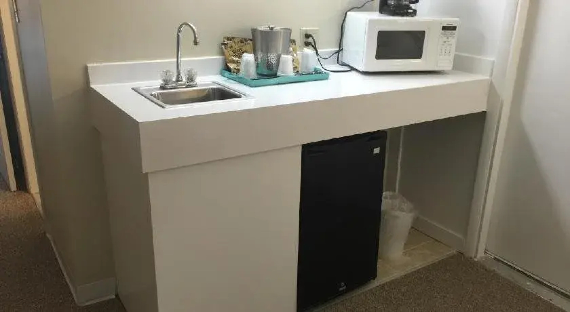 Brighton Suites Hotel