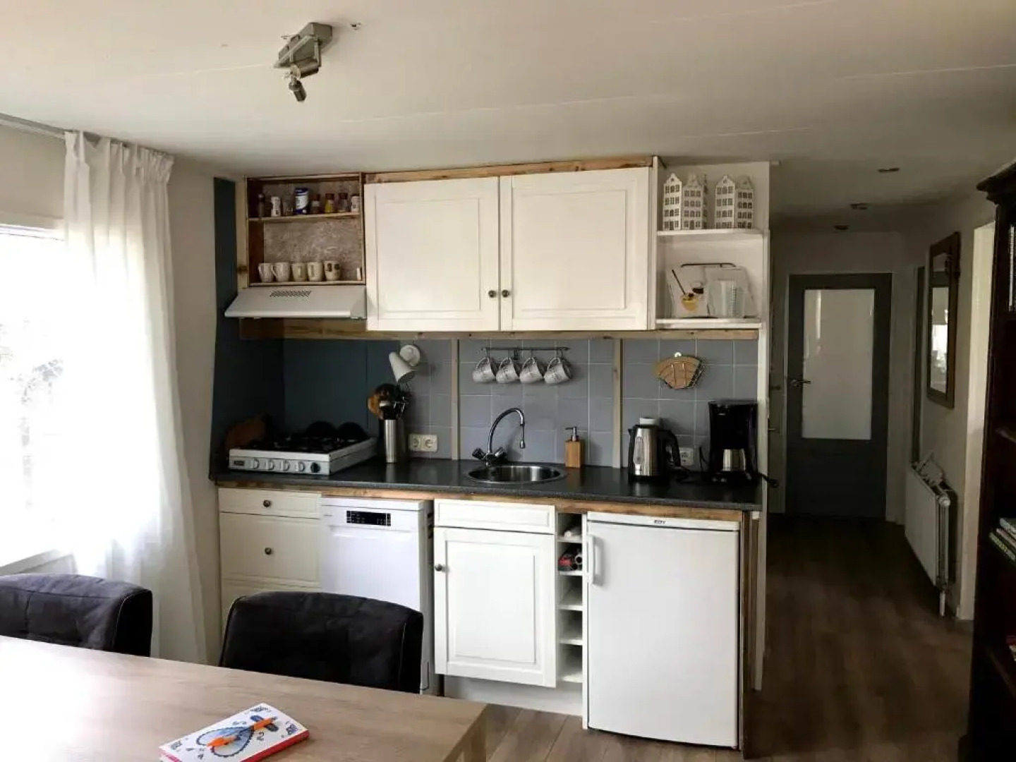 Wulft 47 Zonnig gezellig 6p chalet met zwembad in bosrijke omgeving op Familie Camping de Vossenburcht