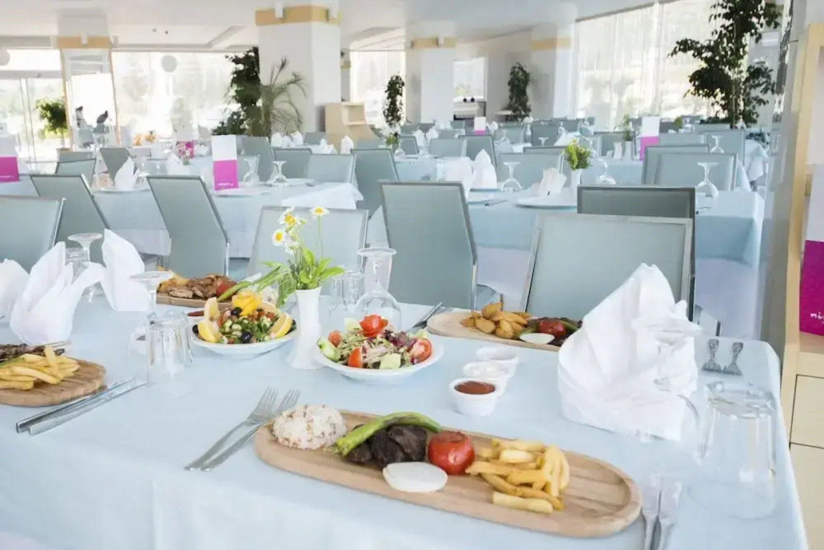 Larina Ninova Thermal SPA & Hotel